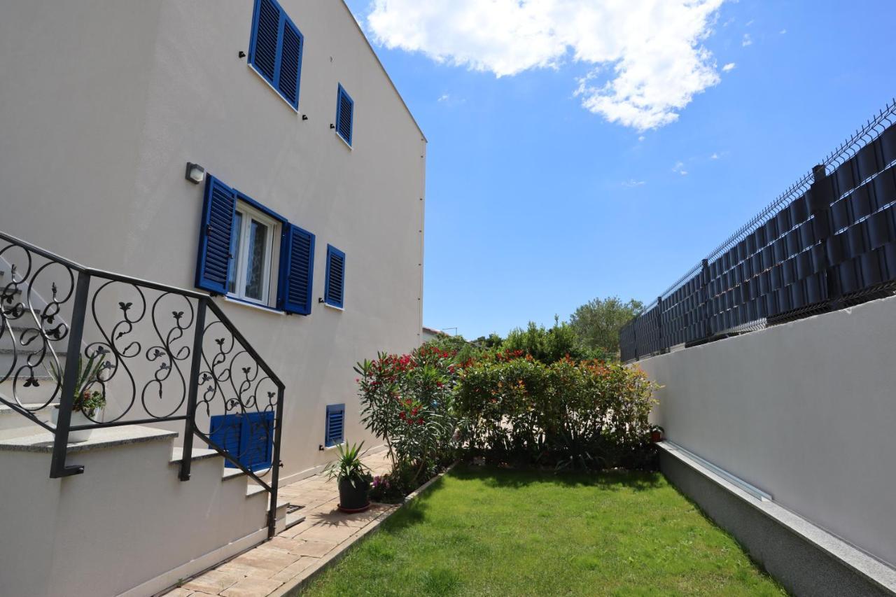 Villa La Bomboniera Slatine Exterior photo